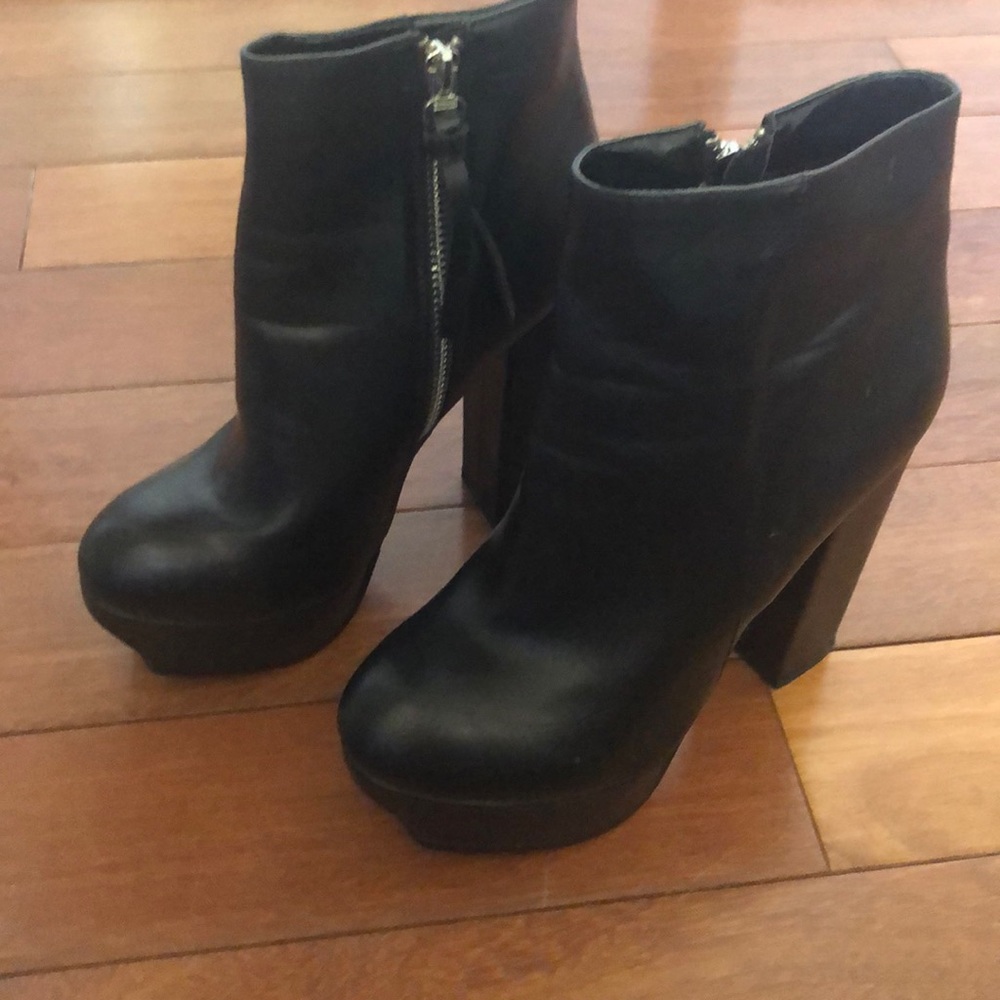 Women’s platform heels